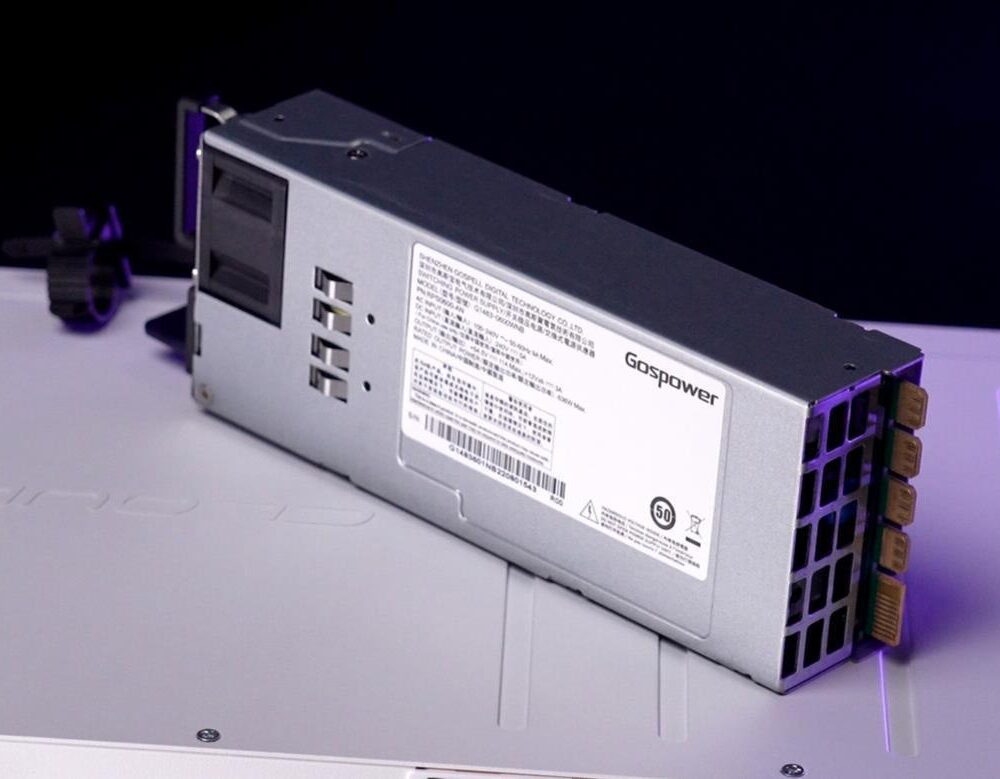 MikroTik Hot Swap Netzteil 54,5V 10,35A für CRS320-8P-8B-4S+RM Netzteile (G1483-0600WNB)
