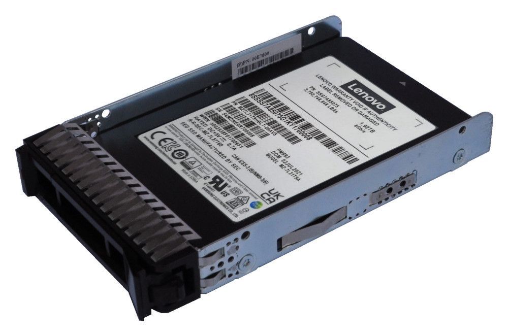 Lenovo 4XB7A90874 drives allo stato solido 960 GB 2.5 Serial ATA III V-NAND TLC (Lenovo - SSD - Read Intensive - 960 GB - hot swap - 2.5 - SATA 6Gb/s - per ThinkSystem SR250 V3, SR630 V3, SR650 V3, ST250 V3)