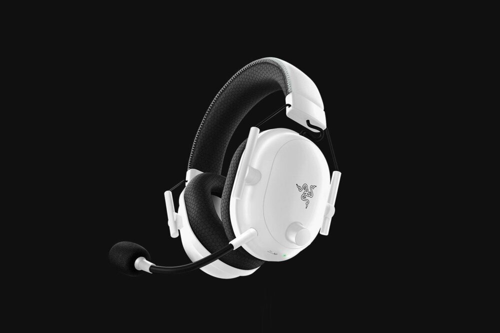 Razer BlackShark V2 Pro for Xbox - Headset - ohrumschließend - Bluetooth / 2,4 GHz Funkfrequenz - kabellos - USB-C - Geräuschisolierung - weiß (RZ04-04530400-R3M1)