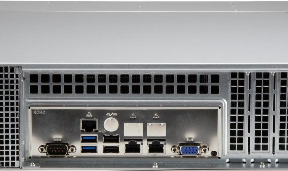 Super Micro Supermicro CSE LA26E1C4-R609LP - Rack-Montage - 2U - enhanced E-ATX - SATA/SAS/NVMe 650 Watt - Schwarz - OEM (CSE-LA26E1C4-R609LP)