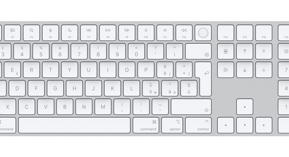Apple Magic tastiera Universale USB + Bluetooth QWERTY Italiano Bianco (Apple Magic Keyboard with Touch ID and Numeric Keypad - Keyboard - USB-C - wireless - Bluetooth - QWERTY - Italian - white keys) - Versione UK